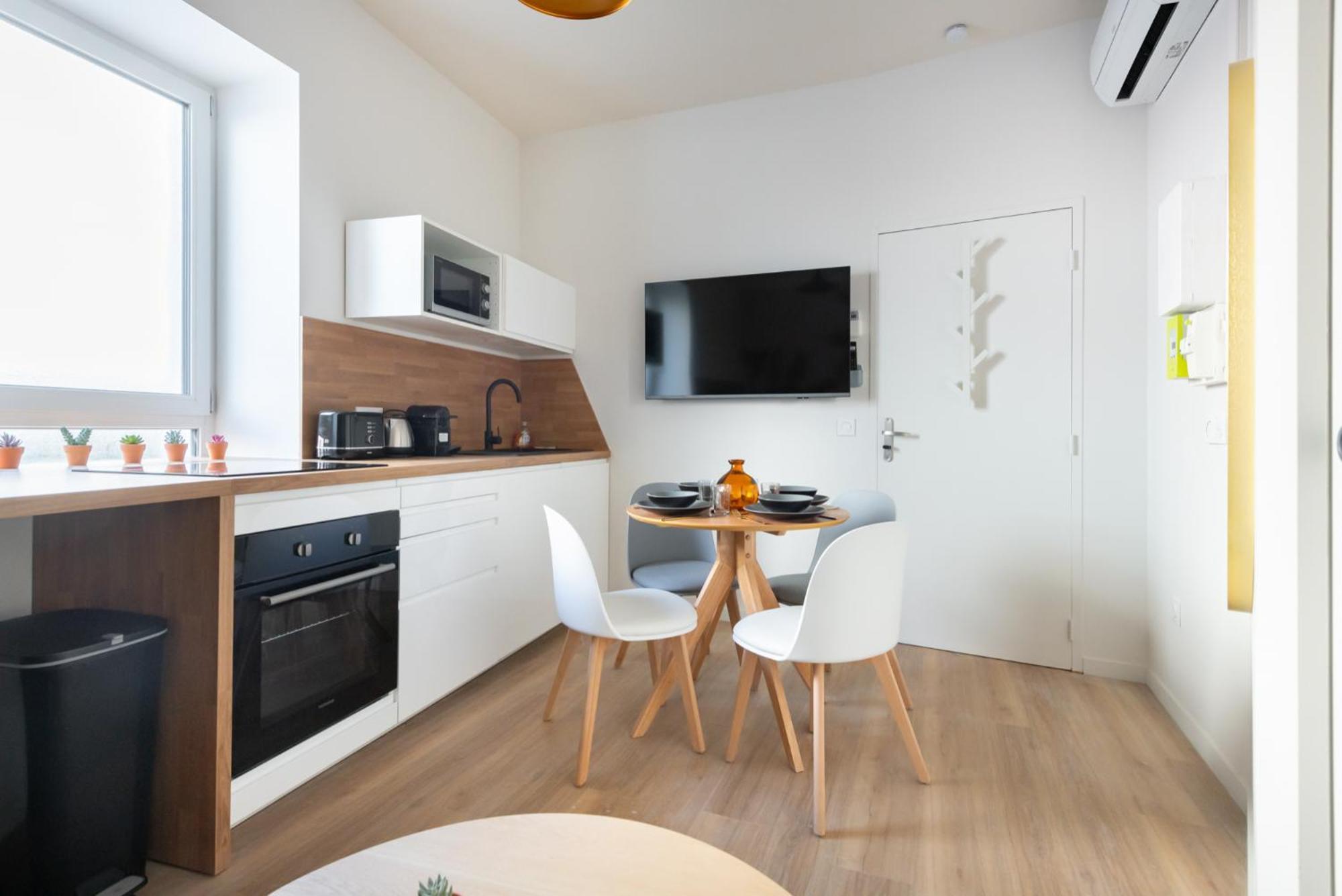 Romarin * Lumineux * Linge Hotelier * Fibre * Confort Apartment La Destrousse